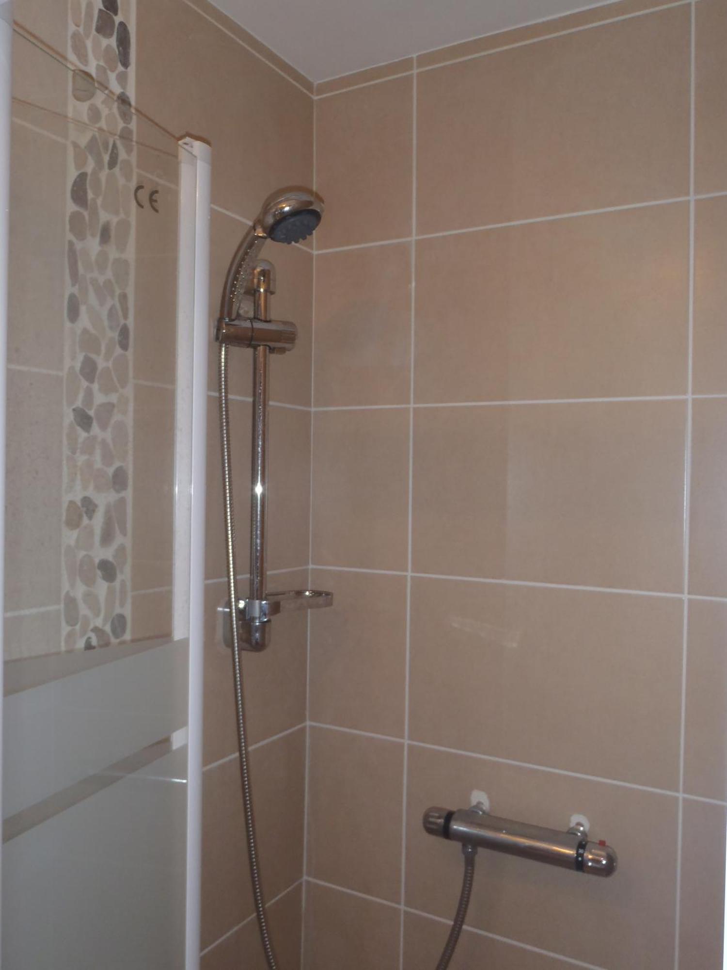 Les Chevrefeuilles Apartman Manosque Kültér fotó