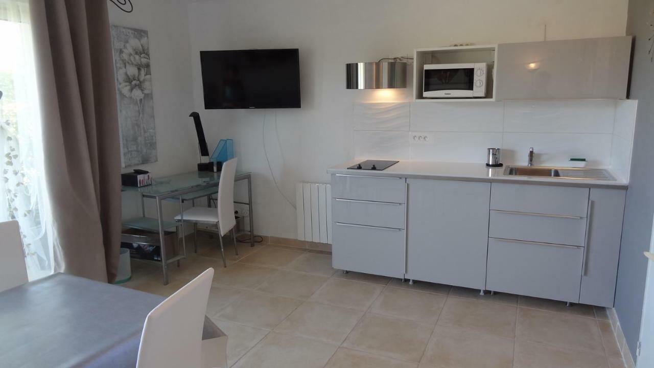 Les Chevrefeuilles Apartman Manosque Kültér fotó