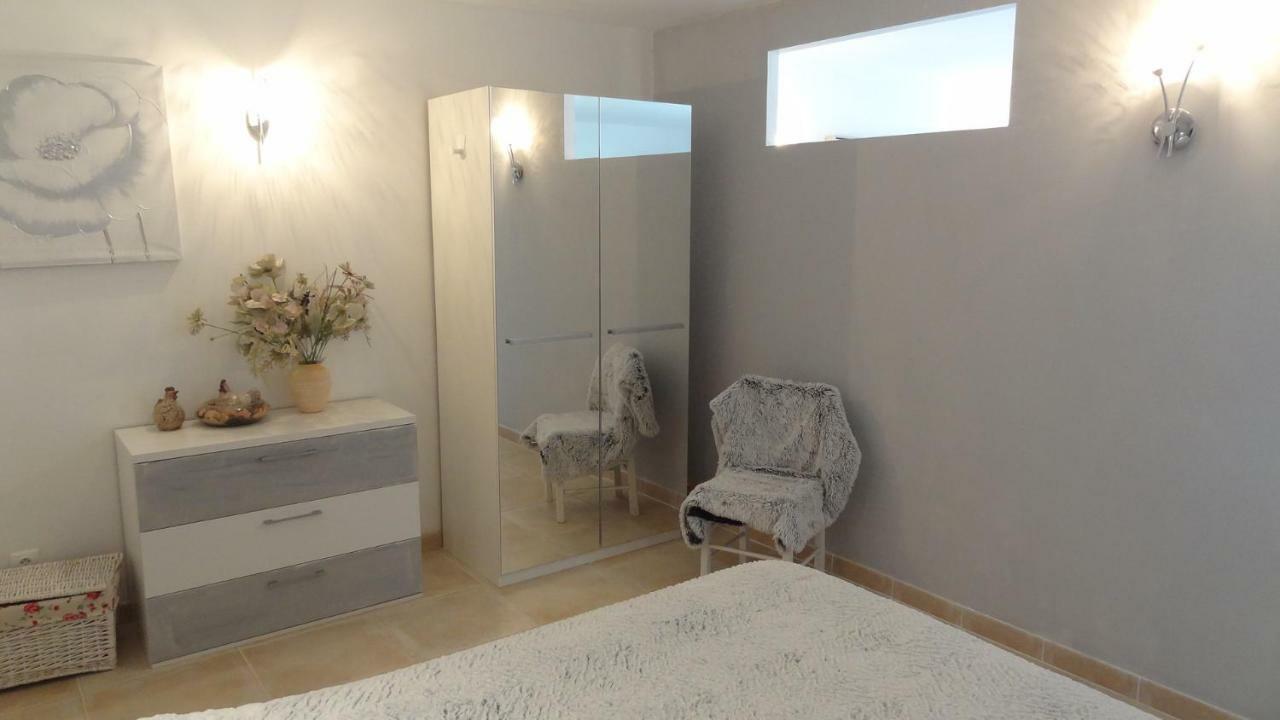 Les Chevrefeuilles Apartman Manosque Kültér fotó